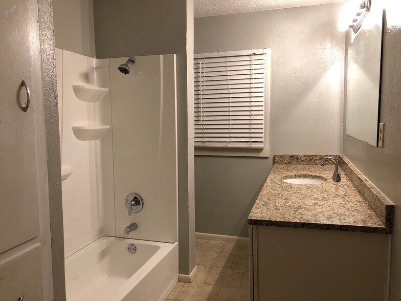 Building Photo - 3405 36th St