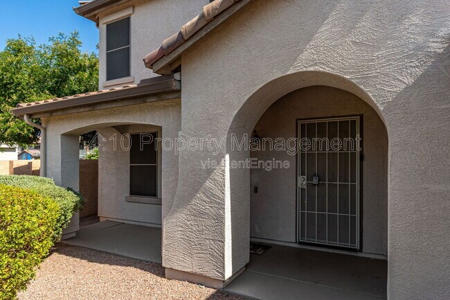 Building Photo - 3748 E Betsy Ln