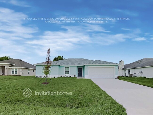 Building Photo - 2058 SW Quarry St