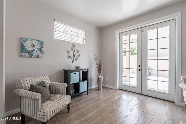 Building Photo - 445 W Mountain Sage Dr