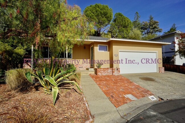 Primary Photo - Available Now! 3 Bedroom Kentfield home.