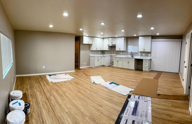 Building Photo - 3776 Laddell Ave