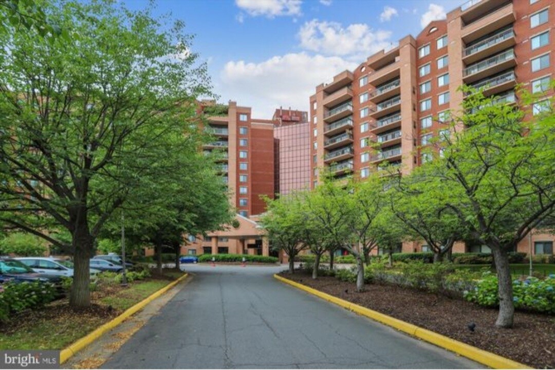 Building Photo - 2230 George C Marshall Dr