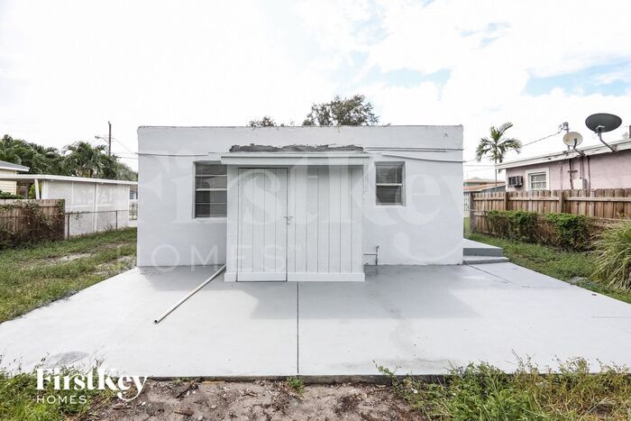 Building Photo - 2161 NW 97th St