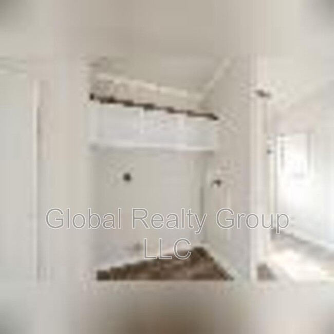 Building Photo - 470 Private 1523