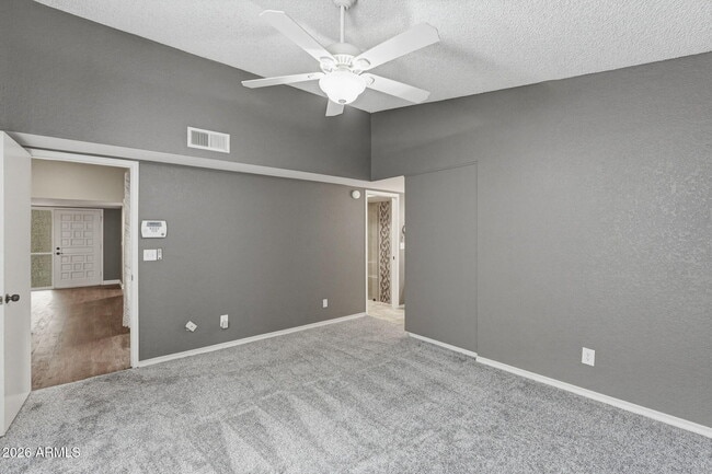 Building Photo - 4323 N 29th Pl