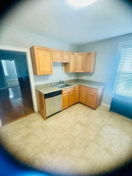 Building Photo - 36 Cedar St