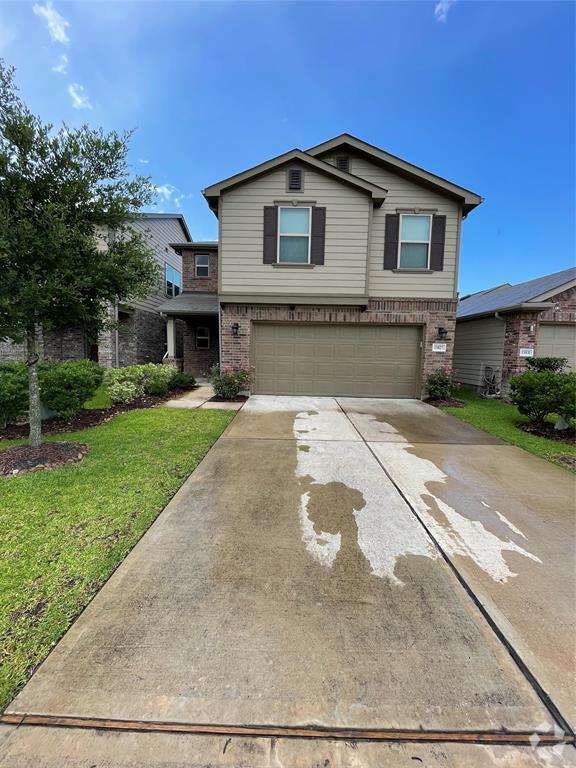 Building Photo - 15827 Copper Oak Ln