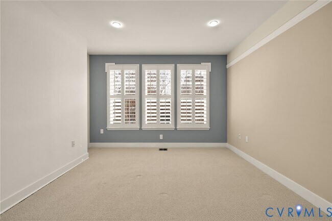 Building Photo - 1418 N Rhodes St