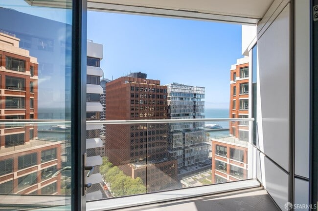 Building Photo - 280 Spear St