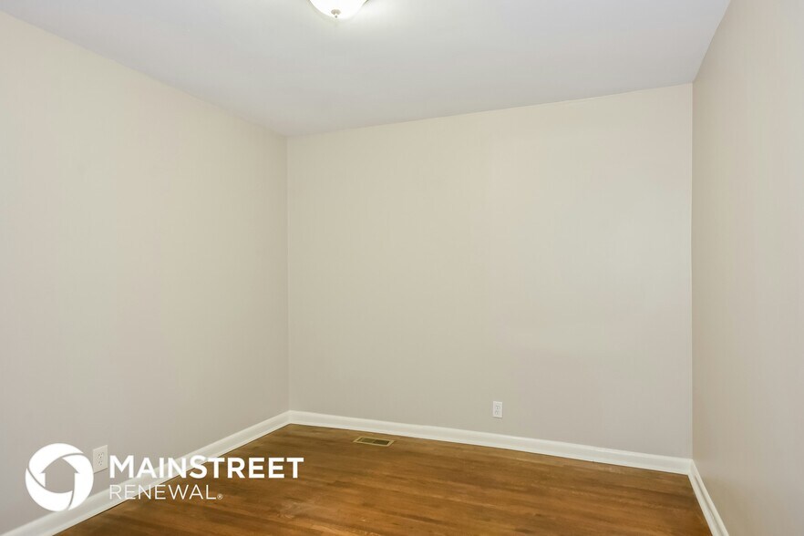 Building Photo - 1404 Crockett Ct