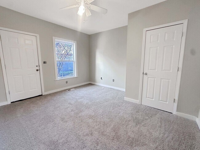 Building Photo - 309 Seward Ave NW