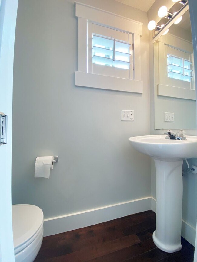 Building Photo - Beautiful Daybreak Home in Excellent South Jordan Location!