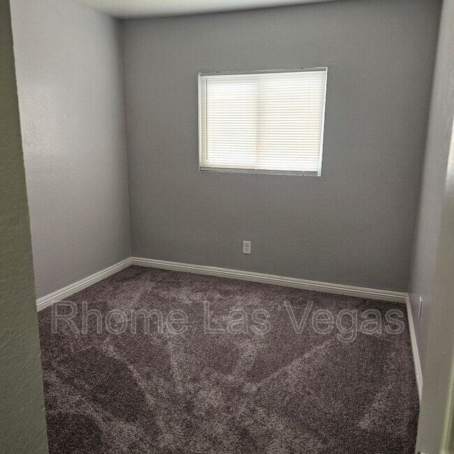 Building Photo - 4720 Cessna Ave