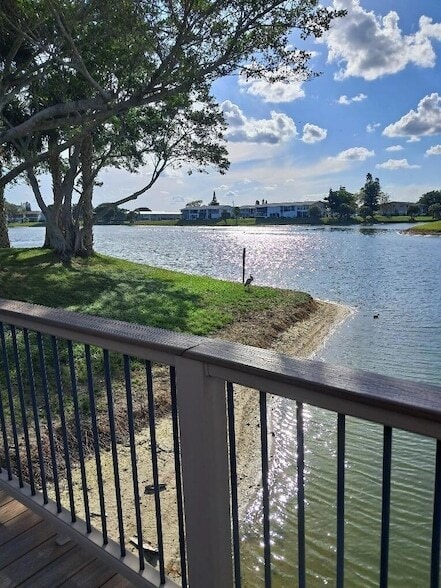 Building Photo - 361 Windsor N