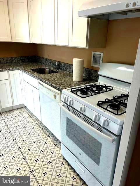 Building Photo - 401 Cooper Landing Rd