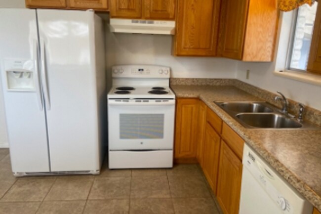 Building Photo - Vonk Cherry Hill