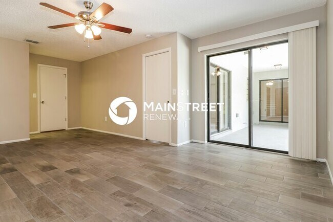 Building Photo - 3 Bedroom Pet-Friendly Home in Sarasota, F...
