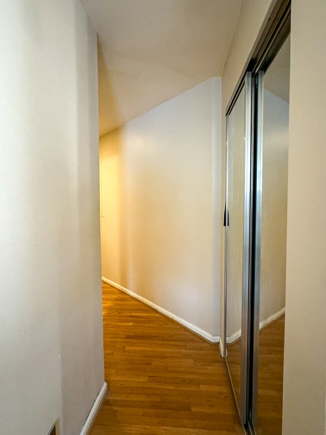 Building Photo - 1415 Chapin St NW