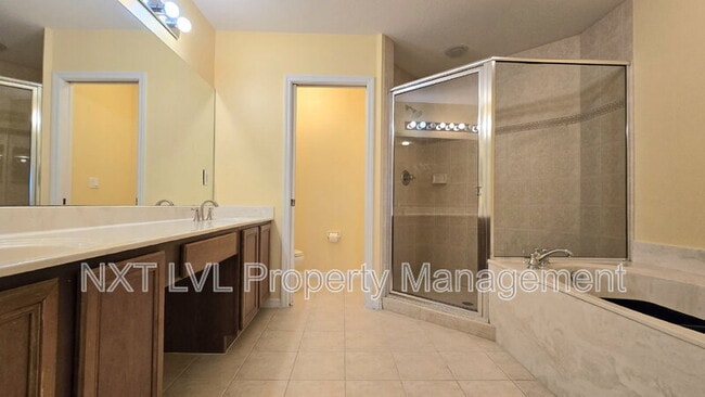 Building Photo - 2448 Laurentina Ln