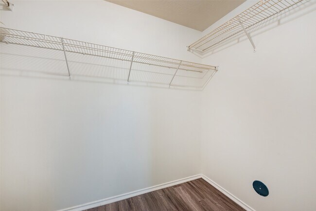 Building Photo - 14423 Benningcrest Ln