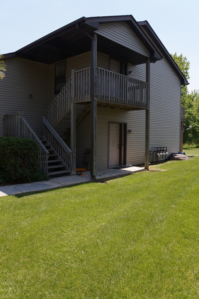 Building Photo - 515 Bienterra Trail