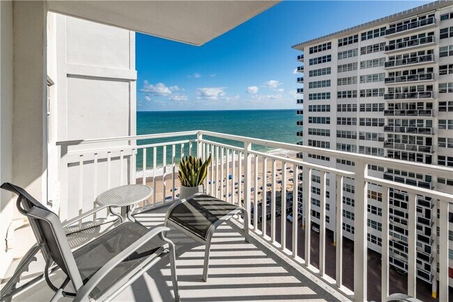 Building Photo - 3750 Galt Ocean Dr