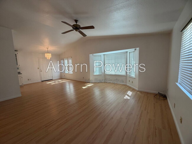 Building Photo - 4819 Hillbrook Ct