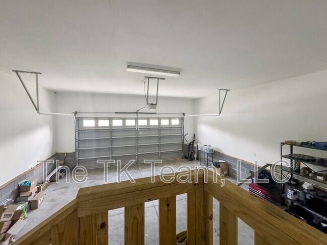 Building Photo - 155 Rose Brier Lane.