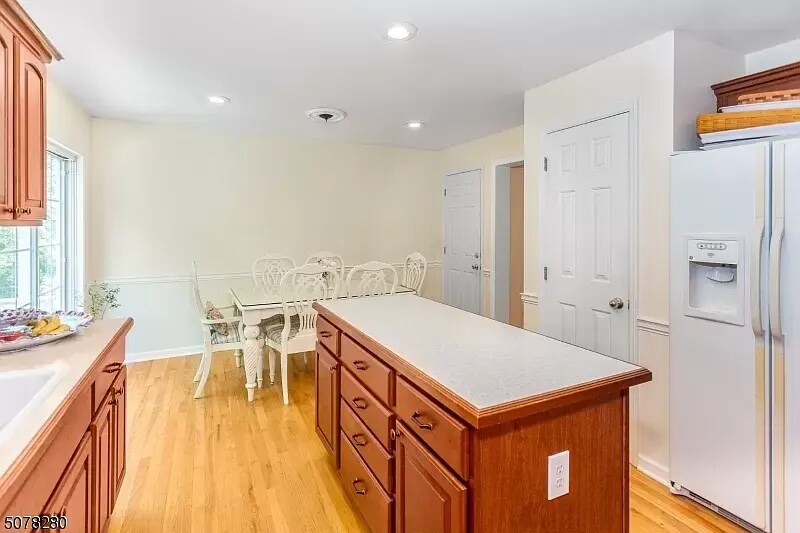 Building Photo - 112 Peapack Rd