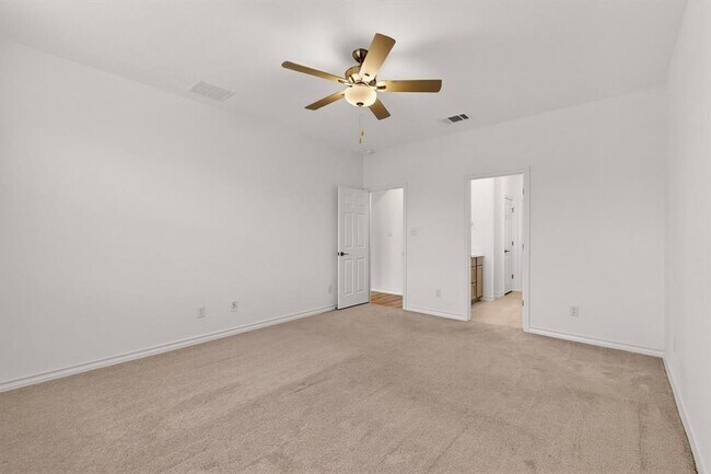 Building Photo - 104 Adeline Rd