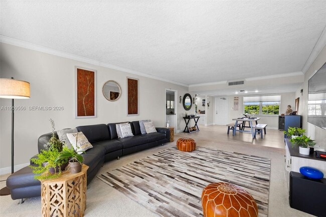 Building Photo - 3850 Oaks Clubhouse Dr