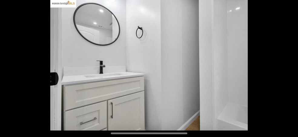 Building Photo - 2224 107th Ave