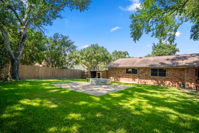 Building Photo - 2411 Orange St