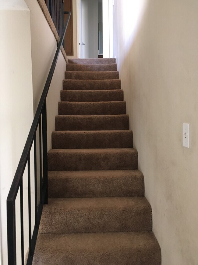 Stairway - 16822 Lynn Lane