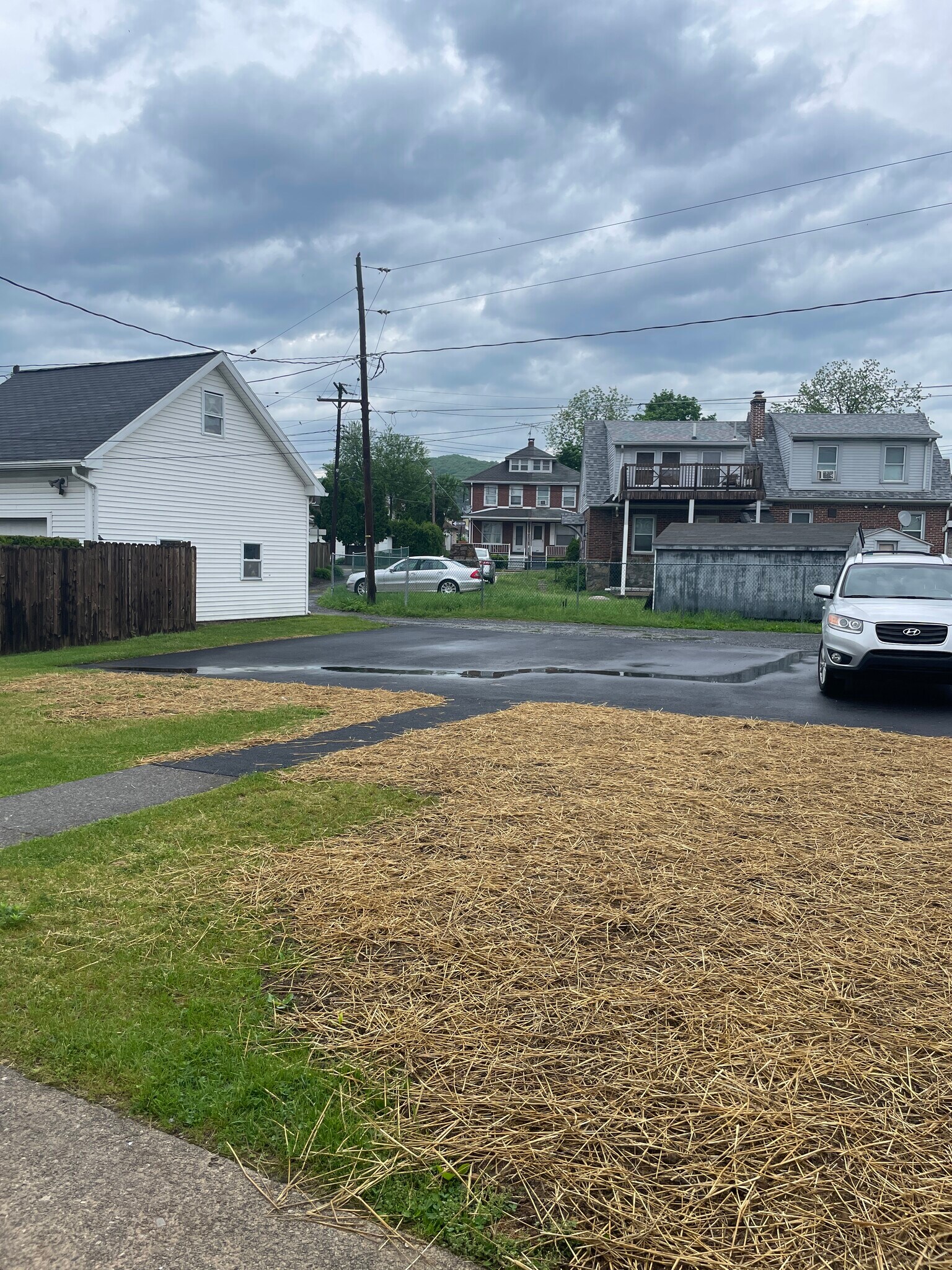 parking lot - 3425 Kutztown Rd
