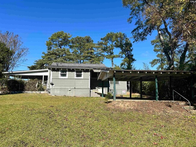 Building Photo - 804 Columbia College Dr