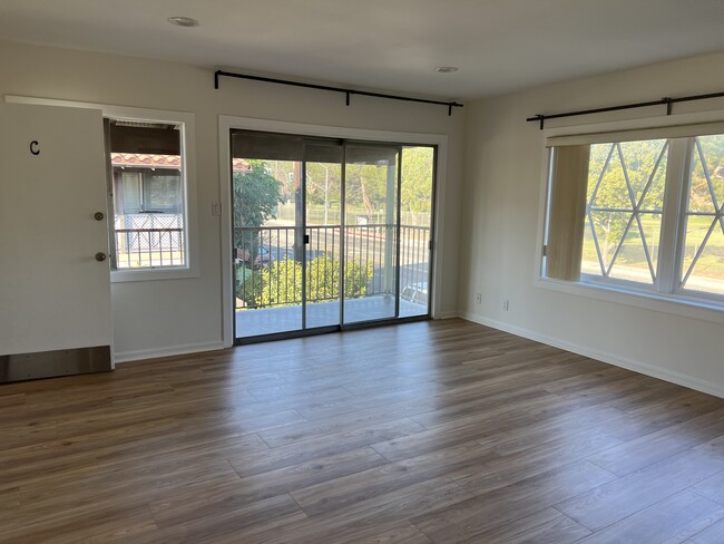 living room with view of park - 3758 Redondo Beach Blvd