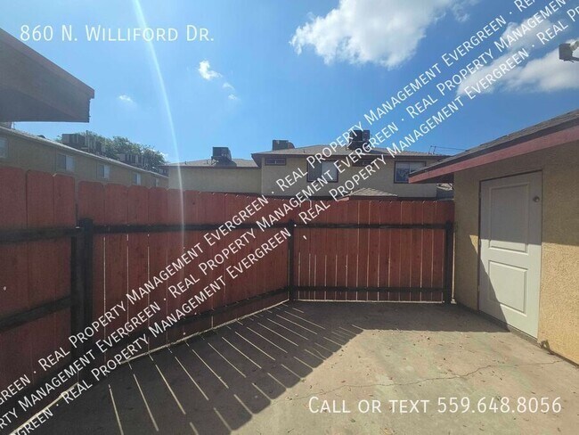 Building Photo - 860 N Williford Dr