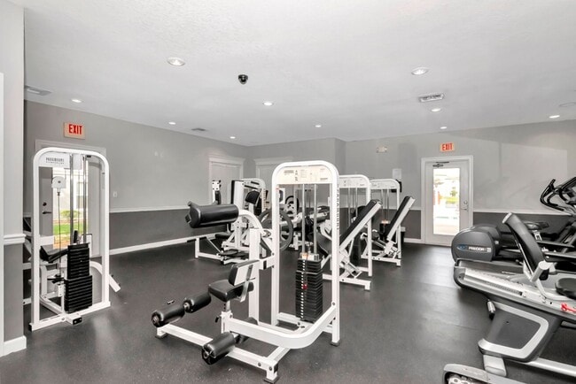 Building Photo - Remodeled and Upgraded -2nd Floor - 1 Bed 1 Bath Condo For Lease