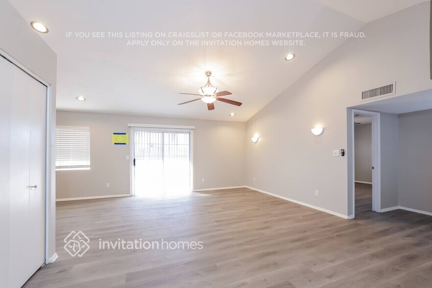 Building Photo - 907 W Ross Ave