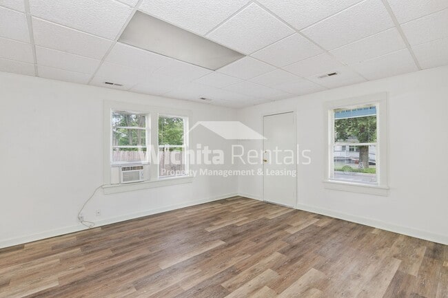 Building Photo - 1 bedroom home