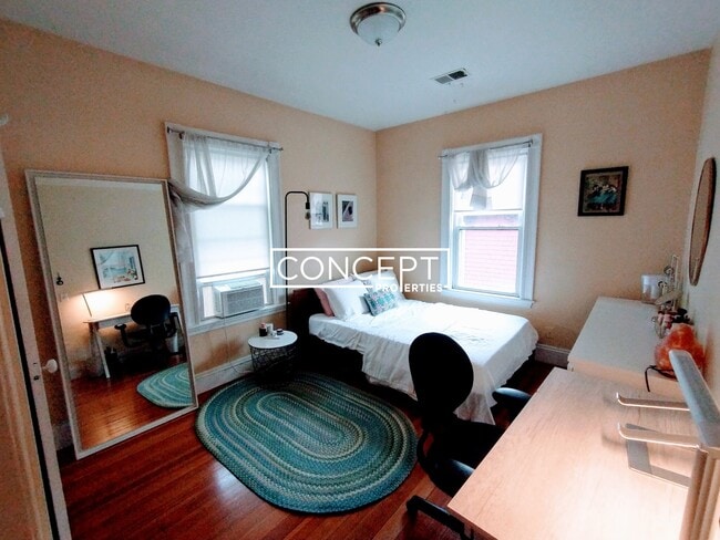 Building Photo - 24 Curtis Ave