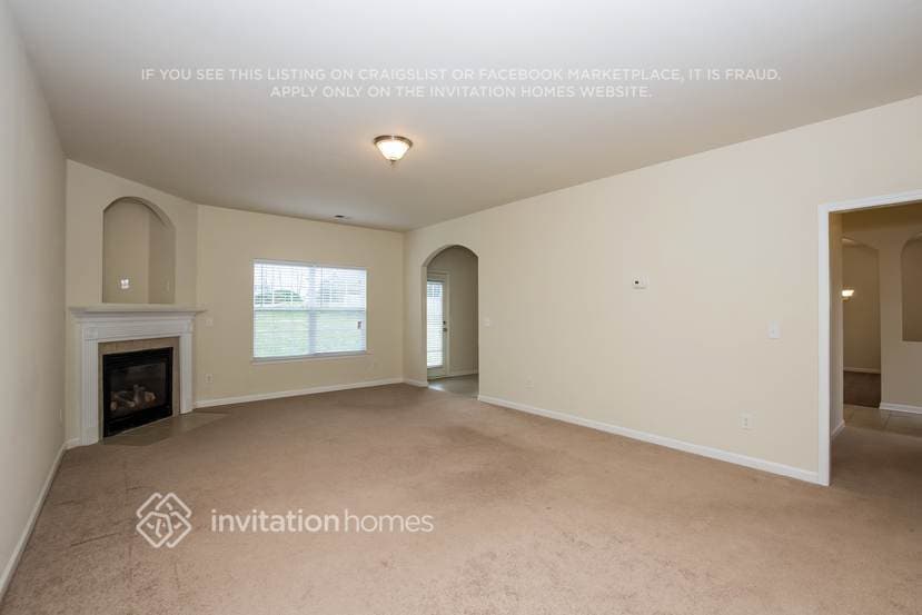 Building Photo - 1004 Oakstone Dr