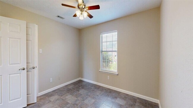 Building Photo - 2301 White Wing