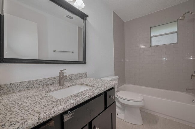 Building Photo - 15331 Peachmeadow Ln