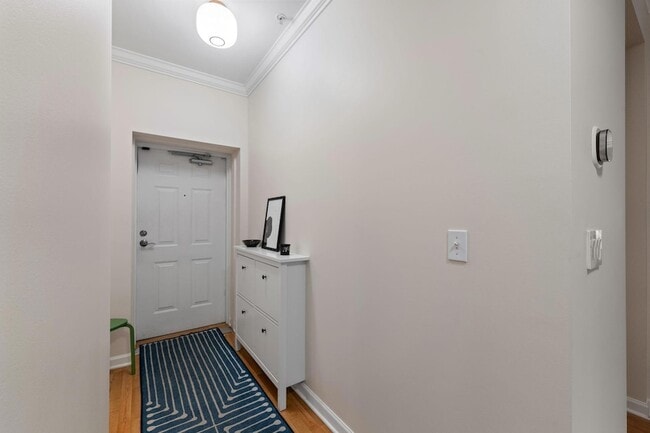 Building Photo - 1008 Portland Ave