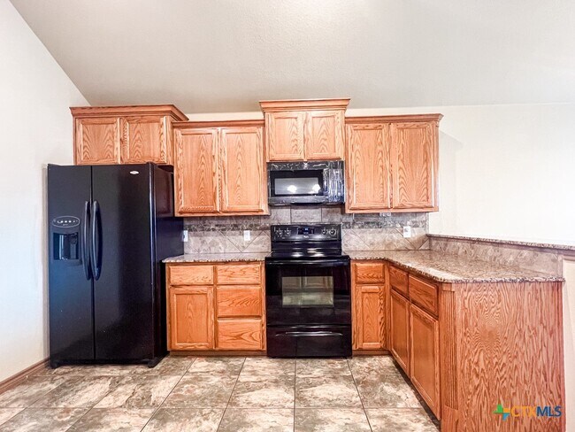 Building Photo - 700 Cosper Creek Dr