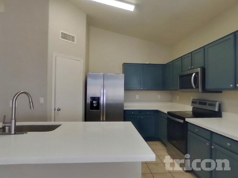 Building Photo - 2836 S 66th Ave