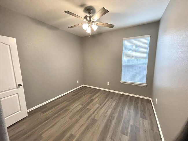 Building Photo - 5306 Windy Plantation Dr